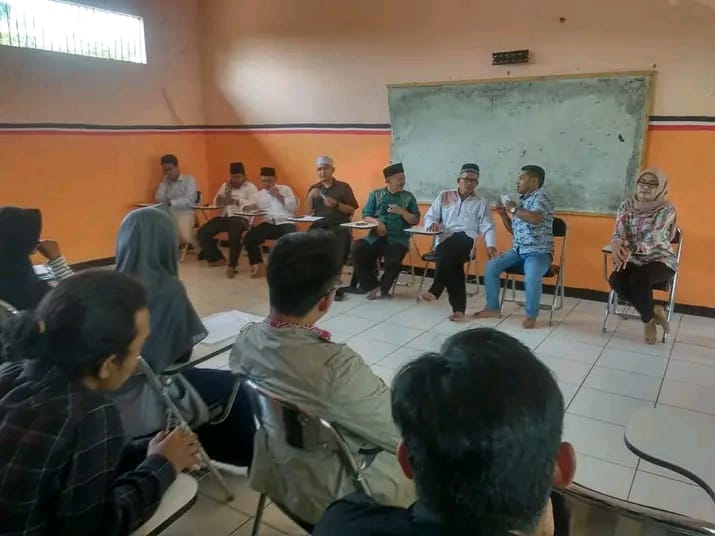 Rapat Persiapan Kuliah Kerja Nyata (KKN) Mahasiswa STEINU Tahun 2021